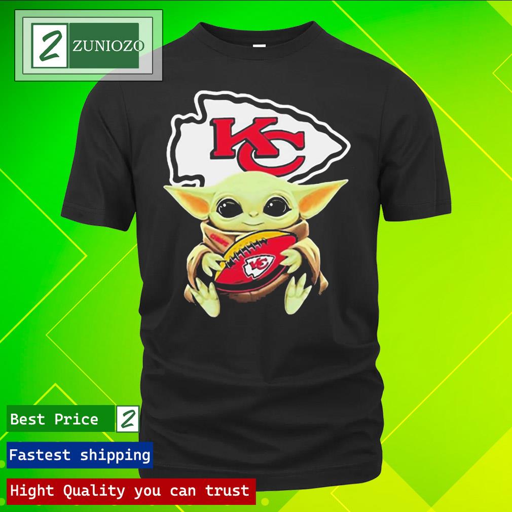 Official baby Yoda Hug Football Kansas City Chiefs Logo Shirt